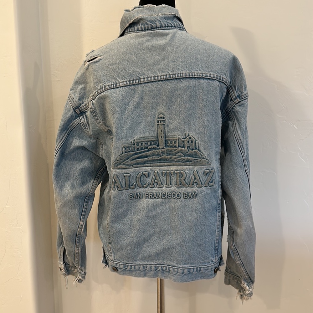 Vintage Made in USA Alcatraz San Francisco Bay Denim Jacket. Size M